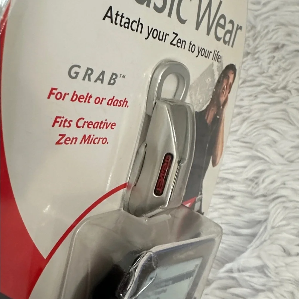 CREATIVE ZEN MICRO PORTABLE MP3 DIGITAL PLAYER